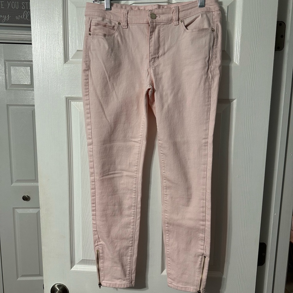 White House Black Market Light Pink Cropped Jeans